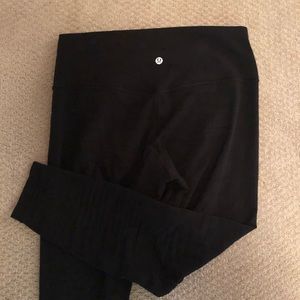 Lululemon 7/8 Black Align Leggings